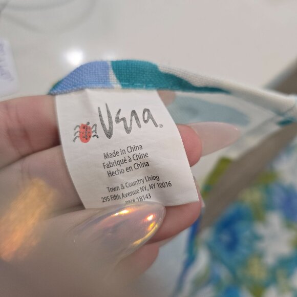 Vera Bradley Vintage Floral rectangle Tablecloth 82" X 160" Blue green White - Picture 2 of 6